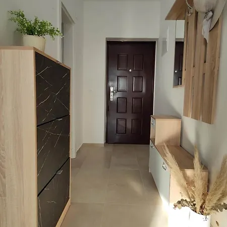 Apartman With A Parking Space - 23057 *